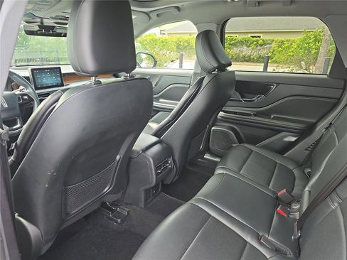Certified 2022 Lincoln Corsair Reserve FWD image 14