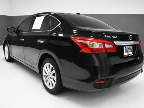 Used 2018 Nissan Sentra SV FWD image 3