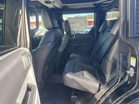 New 2025 Ford Bronco Badlands image 27