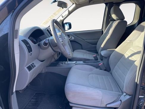 Used 2021 Nissan Frontier S w/ S Utility Package image 9