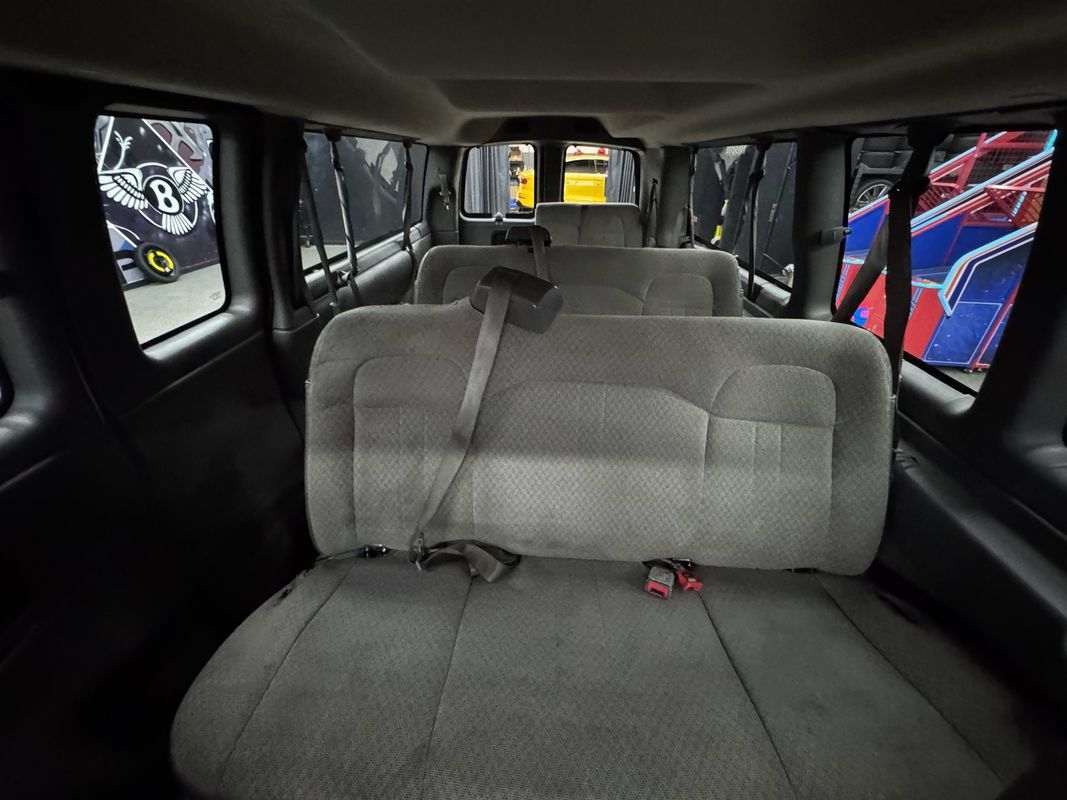 Used 2017 Chevrolet Express 3500 LT w/ LT Preferred Equipment Group RWD image 22