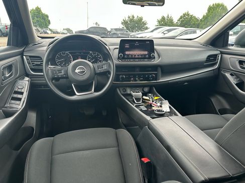 Used 2024 Nissan Rogue S AWD/4WD image 10