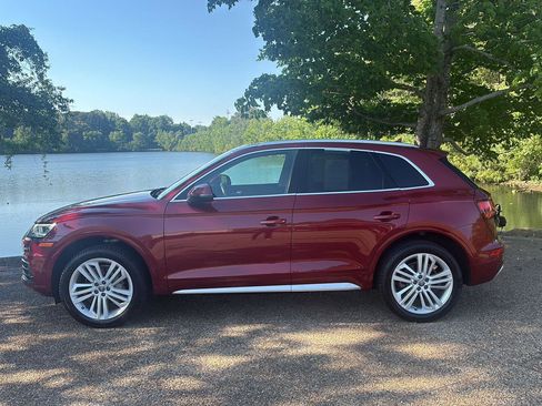 Used 2018 Audi Q5 2.0T Premium Plus AWD/4WD image 10