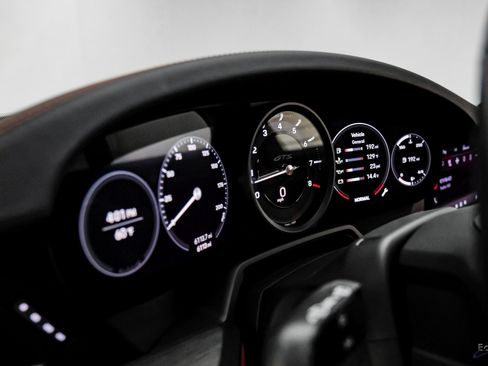 Used 2024 Porsche 911 Carrera GTS image 31