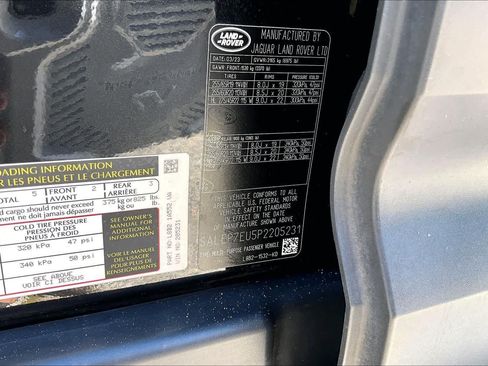 Used 2023 Land Rover Defender 110 SE AWD/4WD image 34