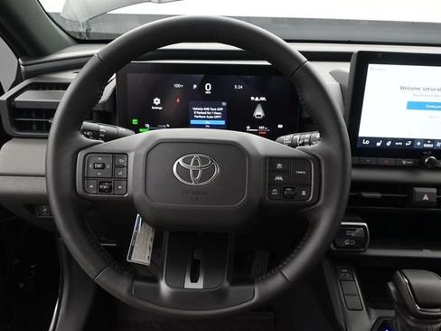 New 2026 Toyota RAV4 SE w/ Convenience Package AWD/4WD image 5