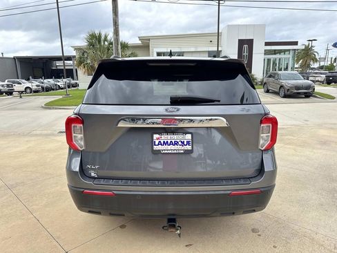 Used 2021 Ford Explorer XLT RWD image 7