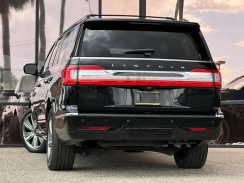 Used 2018 Lincoln Navigator L Reserve image 9