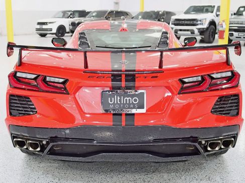 Used 2022 Chevrolet Corvette Stingray Preferred Cpe w/ Z51 Performance Package RWD image 13