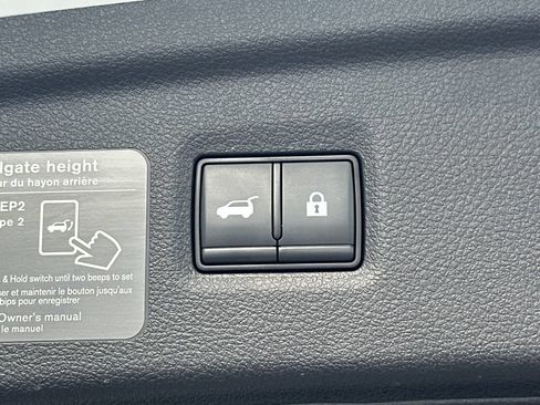 Used 2023 INFINITI QX50 Luxe FWD image 19