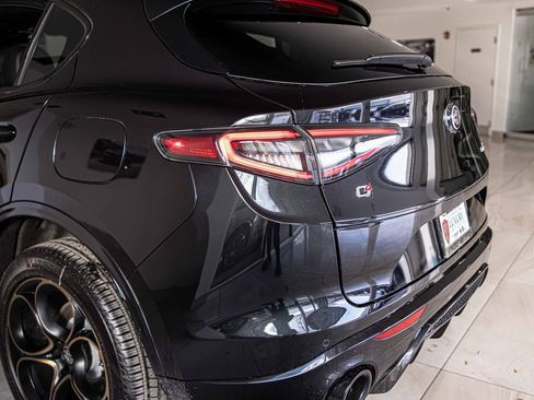 New 2025 Alfa Romeo Stelvio Sprint image 14