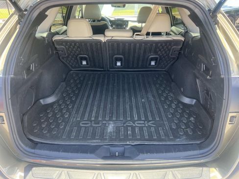 Certified 2022 Subaru Outback Limited AWD/4WD image 18