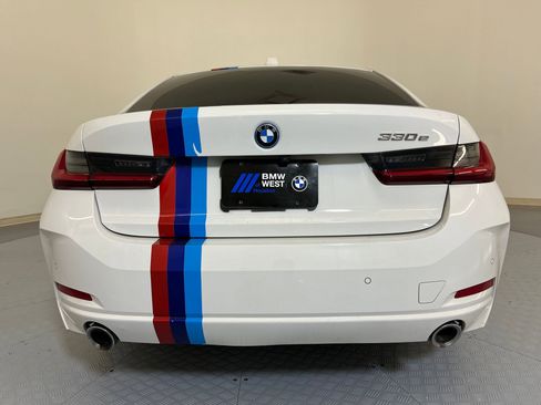Used 2023 BMW 330e 330e w/ Convenience Package image 9