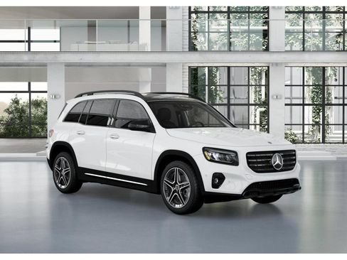 Used 2026 Mercedes-Benz GLB 250 4MATIC image 11