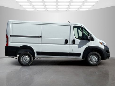 New 2025 RAM ProMaster 1500 w/ Premium Convenience Group FWD image 8