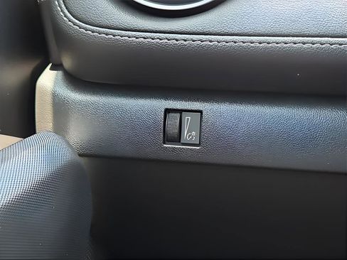 New 2026 Chevrolet Colorado LT w/ LT Convenience Package RWD image 20
