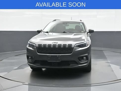 Used 2021 Jeep Cherokee Latitude Plus AWD/4WD image 2