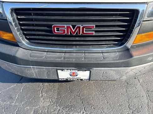 Certified 2023 GMC Savana 2500 Base w/ Driver Convenience Package image 27