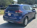 Used 2018 Nissan Rogue SV w/ Premium Package image 5