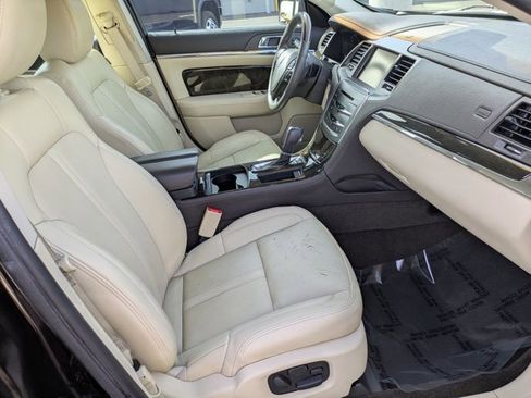 Used 2014 Lincoln MKS w/ Equipment Group 101A image 21