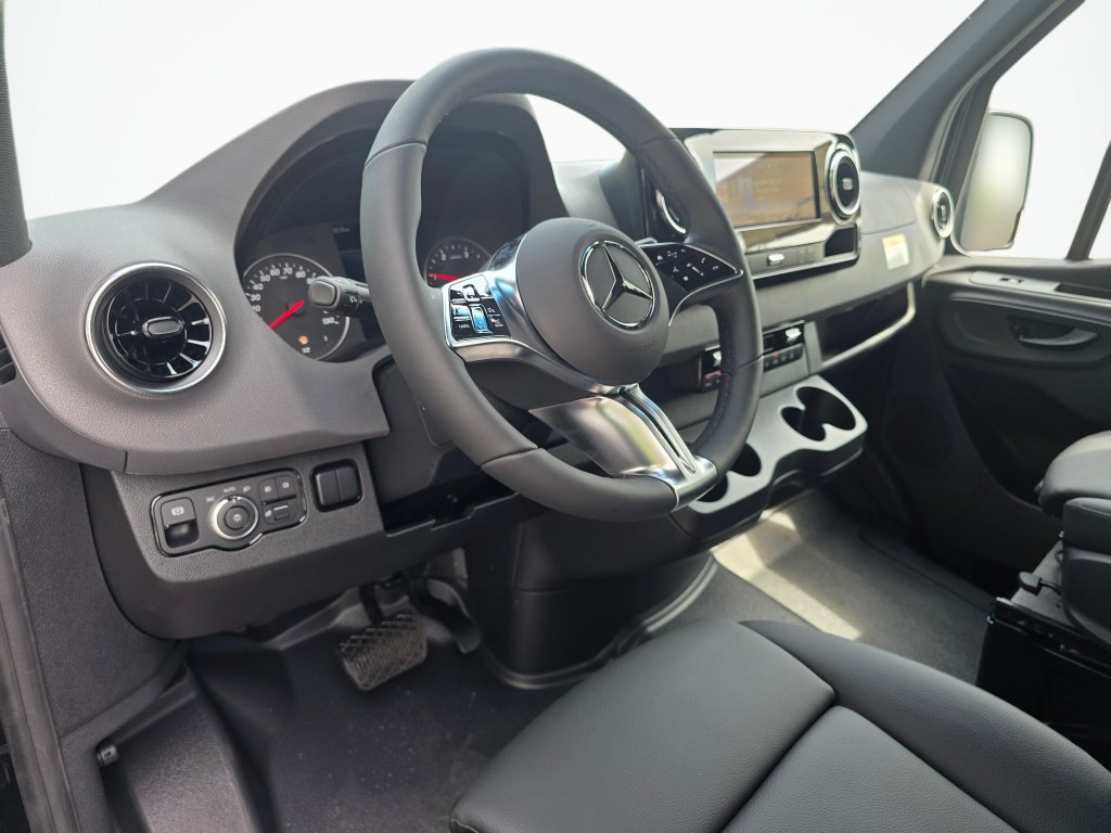 New 2026 Mercedes-Benz Sprinter 2500 image 10