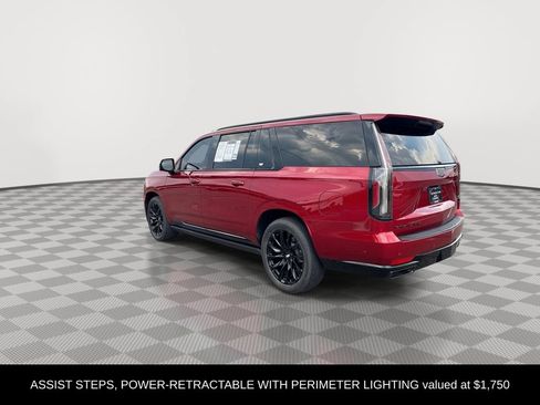 Used 2023 Cadillac Escalade ESV Sport Platinum w/ LPO, ONYX Package AWD/4WD image 9