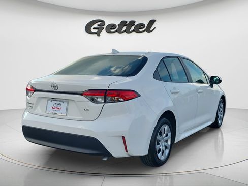 Used 2024 Toyota Corolla LE FWD image 5