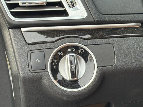 Used 2014 Mercedes-Benz E 350 Cabriolet image 24