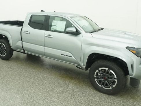 New 2026 Toyota Tacoma TRD Sport AWD/4WD image 32