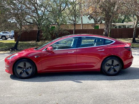 Used 2018 Tesla Model 3 Long Range image 4