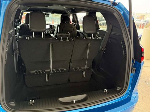 New 2026 Chrysler Pacifica Select image 19