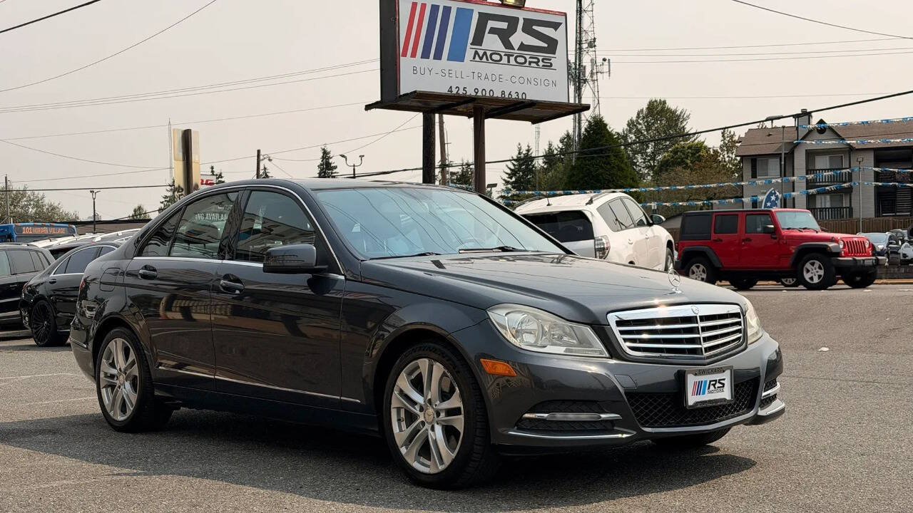 Used 2013 Mercedes-Benz C 300 4MATIC Sedan image 7