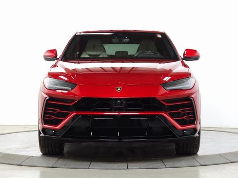 Used 2021 Lamborghini Urus image 13