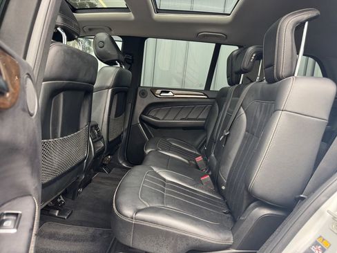 Used 2016 Mercedes-Benz GL 450 4MATIC image 22
