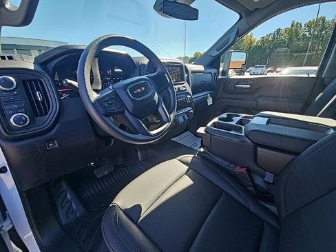 New 2026 GMC Sierra 2500 Pro w/ Convenience Package image 13