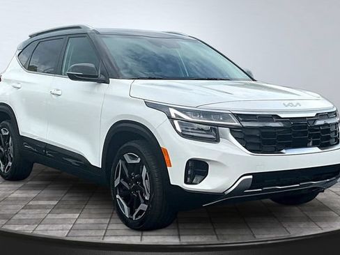 Certified 2025 Kia Seltos SX AWD/4WD image 3