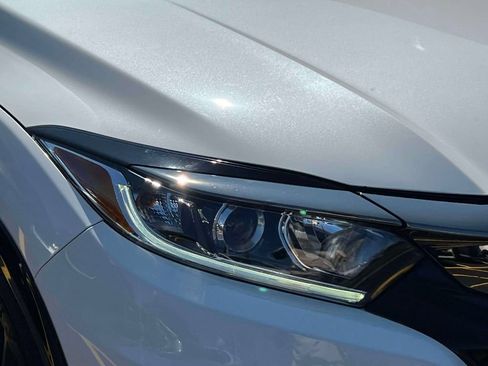 Used 2022 Honda HR-V Sport image 8