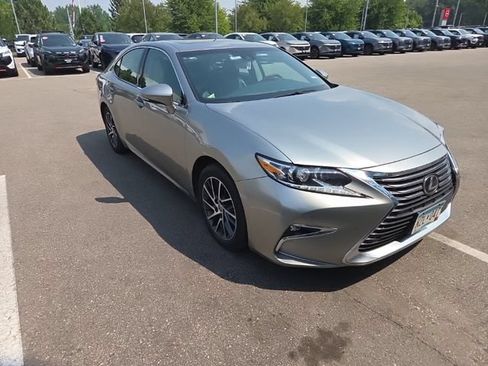 Used 2016 Lexus ES 350 w/ Luxury Package w/Wood Trim FWD image 23