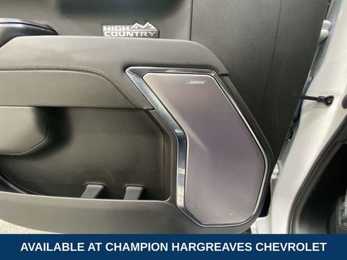 Used 2023 Chevrolet Silverado 1500 High Country image 32