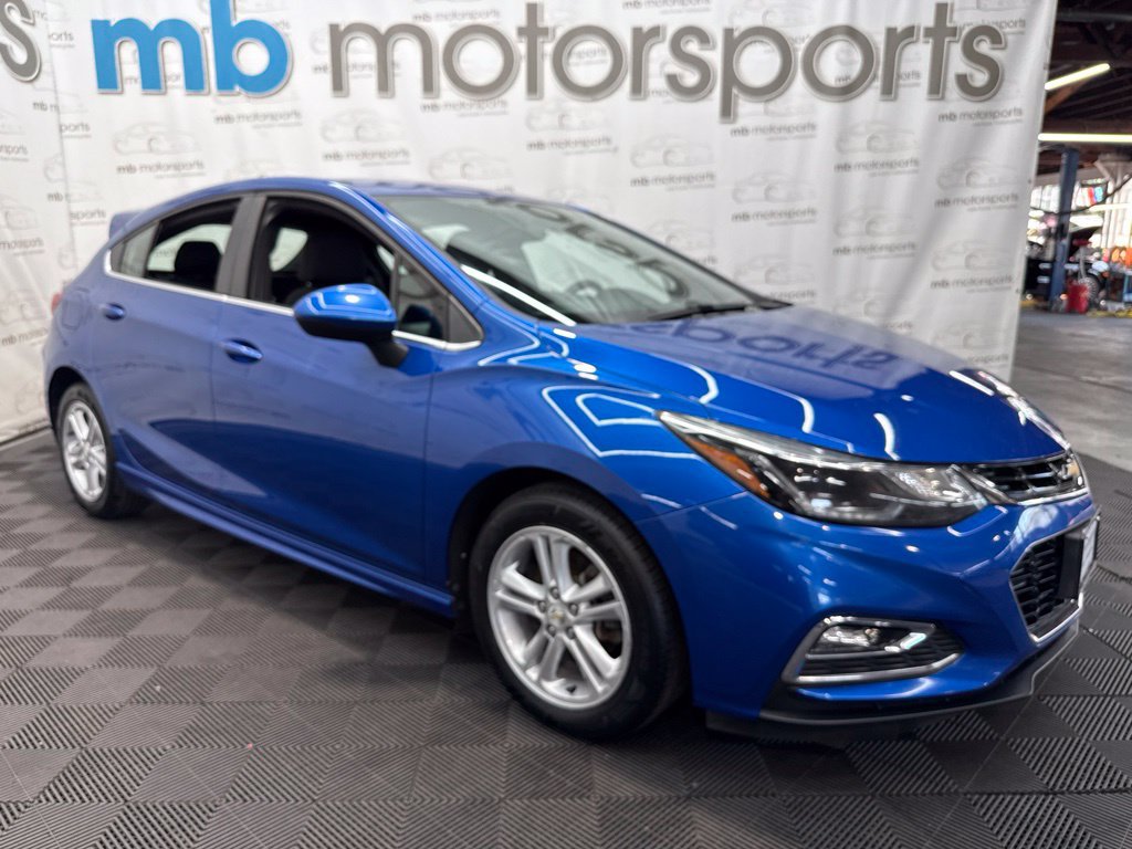 Used 2017 Chevrolet Cruze LT FWD image 10
