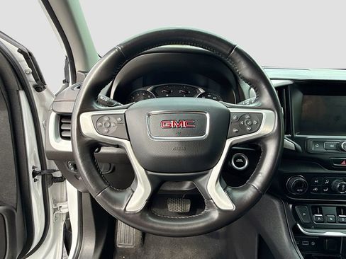 Used 2020 GMC Terrain SLE w/ Driver Convenience Package image 11