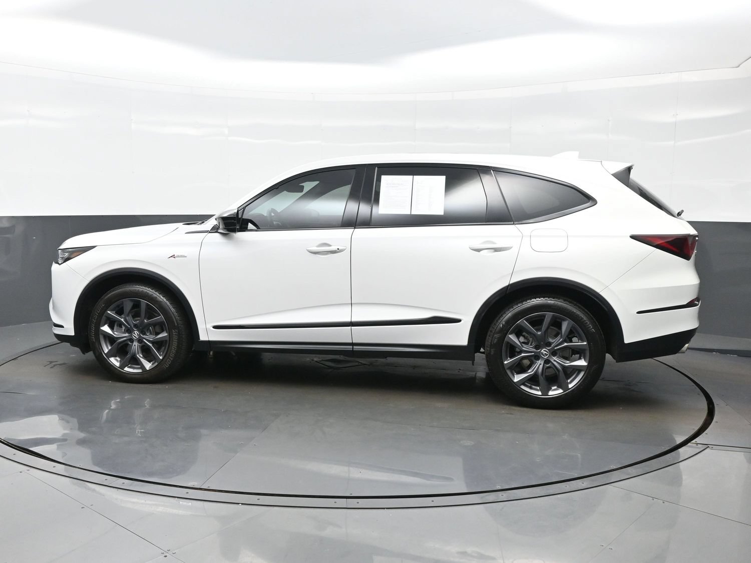 Used 2023 Acura MDX A-Spec AWD/4WD image 3