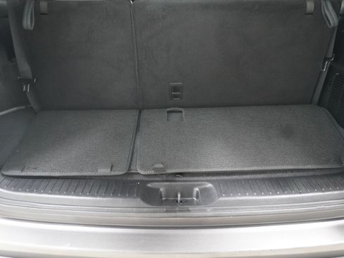 Used 2017 Toyota Highlander XLE AWD/4WD image 29