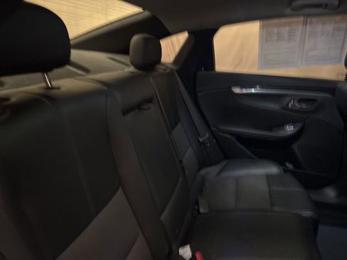 Used 2019 Chevrolet Impala LT image 17