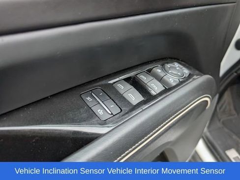 Used 2023 Cadillac Escalade Sport Platinum w/ LPO, ONYX Package image 19