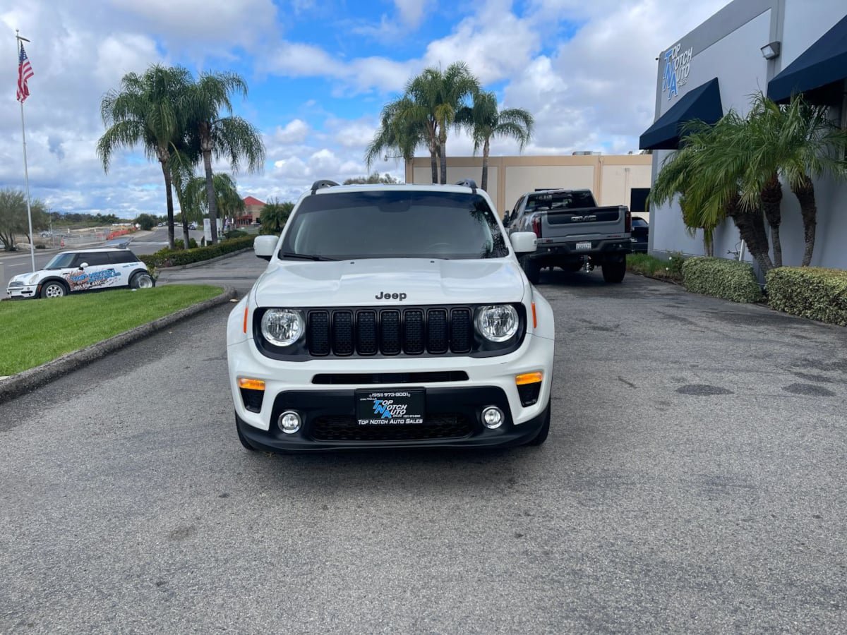 Used 2019 Jeep Renegade Altitude w/ Quick Order Package 2XM FWD image 2