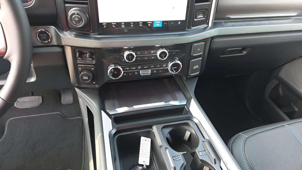 New 2026 Ford F250 Platinum AWD/4WD image 14