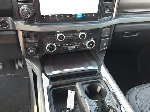 New 2026 Ford F250 Platinum image 14