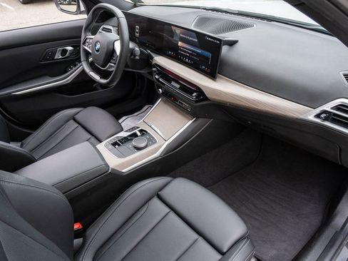 Used 2025 BMW 330i Sedan image 28