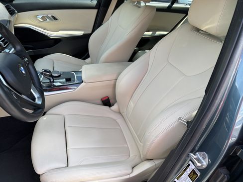 Used 2021 BMW 330i Sedan w/ Convenience Package RWD image 19